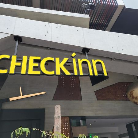 Check Inn Taichung Zhongshan Zewnętrze zdjęcie