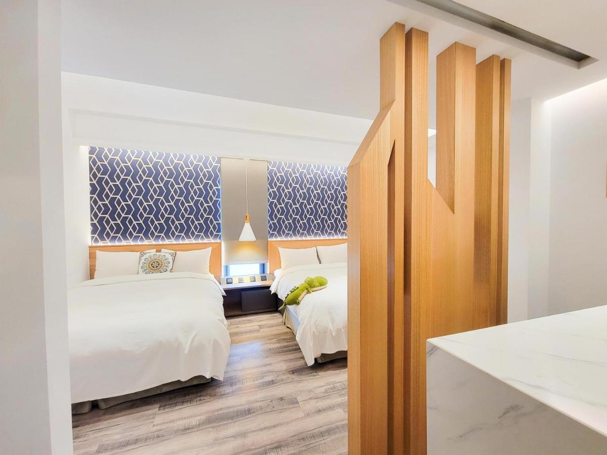 Check Inn Taichung Zhongshan Zewnętrze zdjęcie