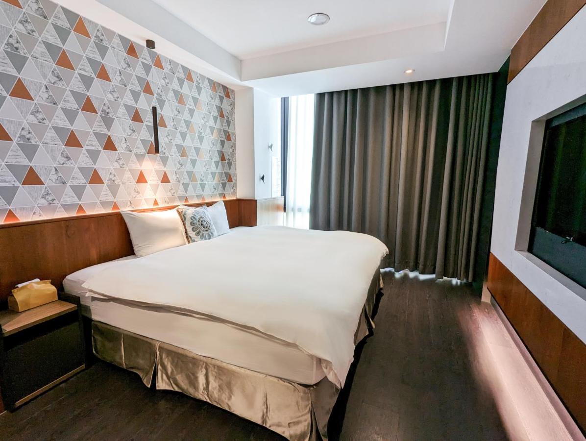 Check Inn Taichung Zhongshan Zewnętrze zdjęcie