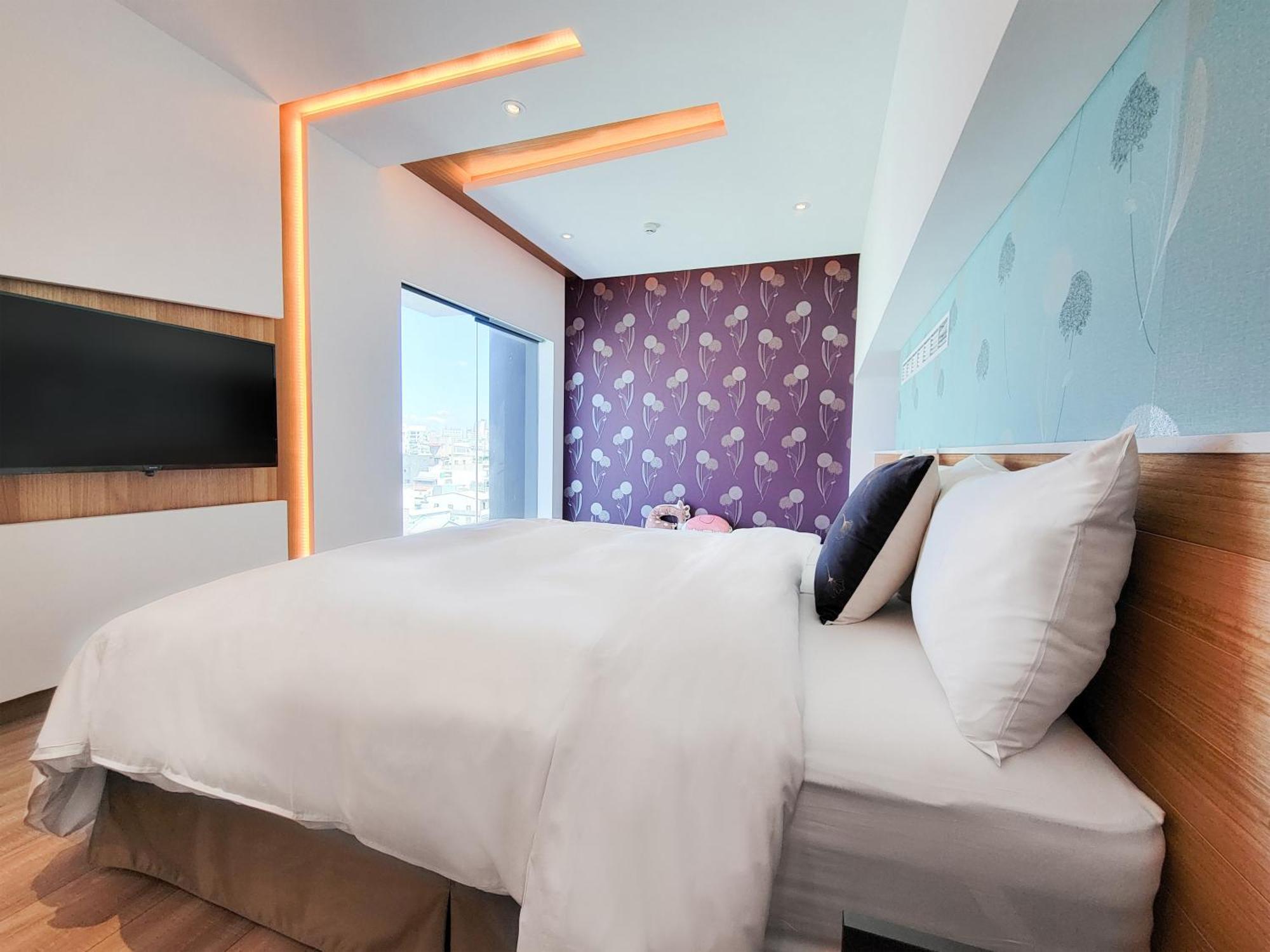 Check Inn Taichung Zhongshan Zewnętrze zdjęcie